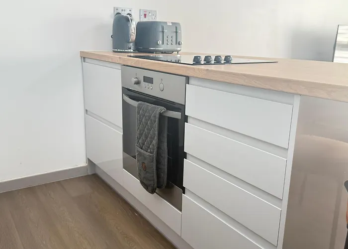 Horizon House, Luxury 2-Bedroom Flat 3