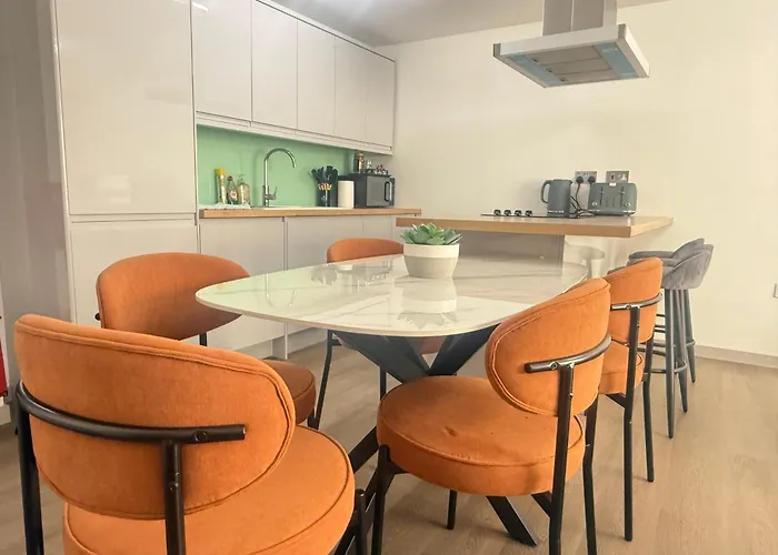 Horizon House, Luxury 2-Bedroom Flat 3